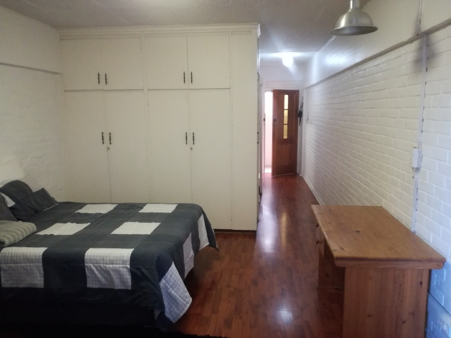 To Let 1 Bedroom Property for Rent in Humewood Eastern Cape